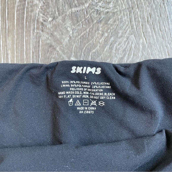 Skims Fits Everybody Bandeau - Picture 3 of 3